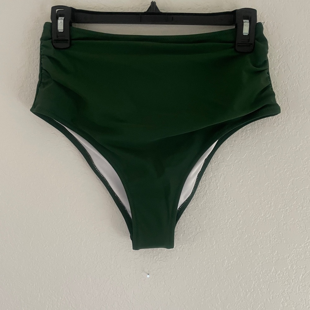 CUPSHE green high waisted swim bottoms size medium.